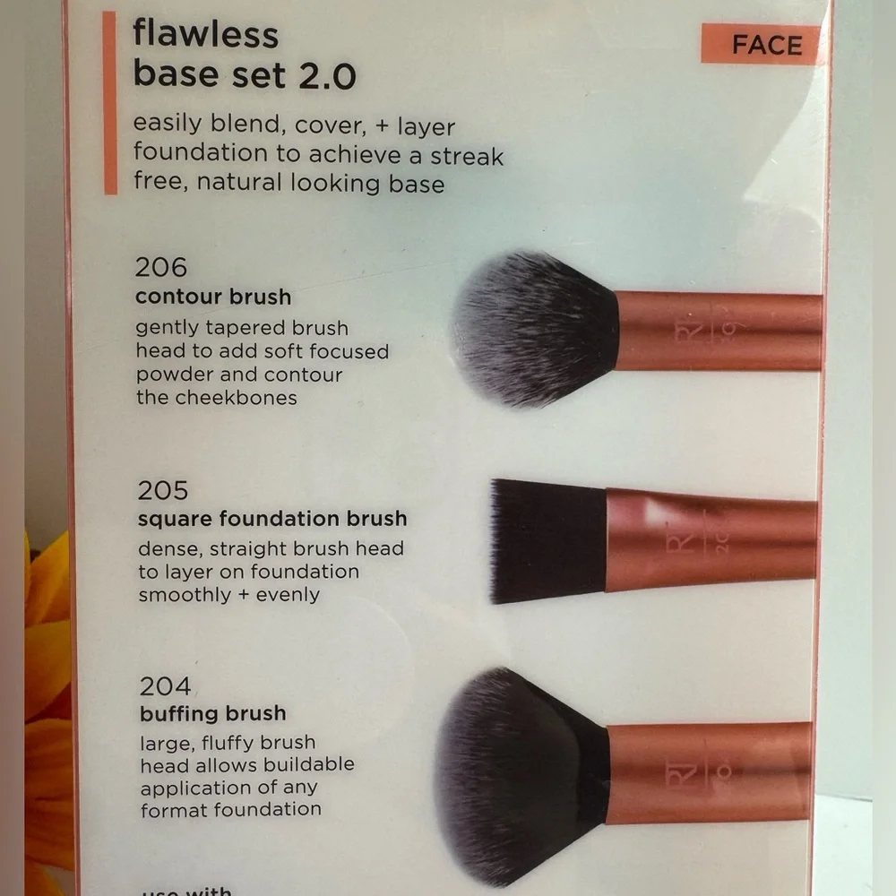 Real Techniques Flawless Base Brush Set